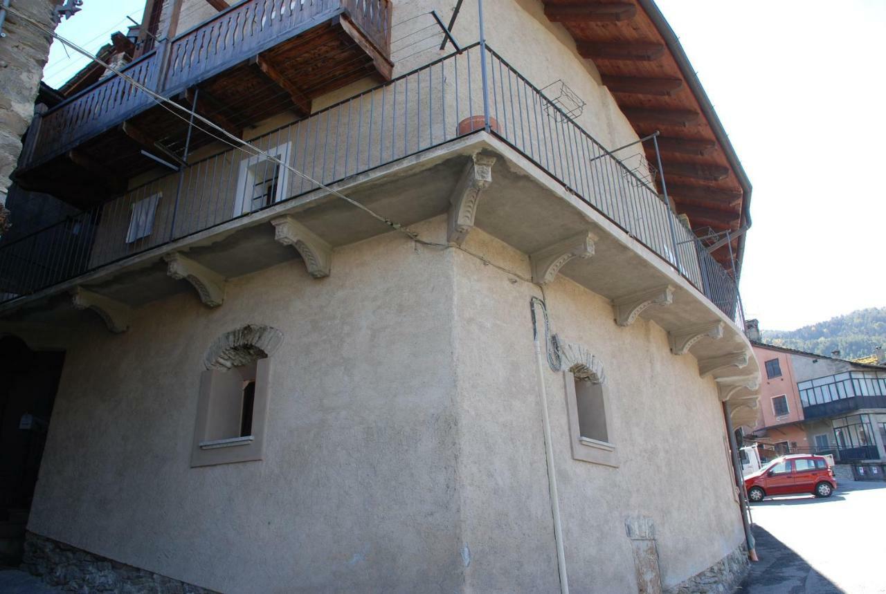 Maison Grivon Appartamento Becca Di Nona Αόστα Εξωτερικό φωτογραφία